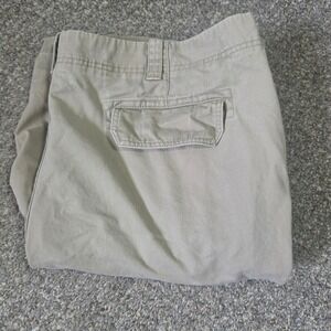 Roundtree & Yorke Men Cargo Shorts Khaki Tan 100% Cotton Size 46W Utility Casual